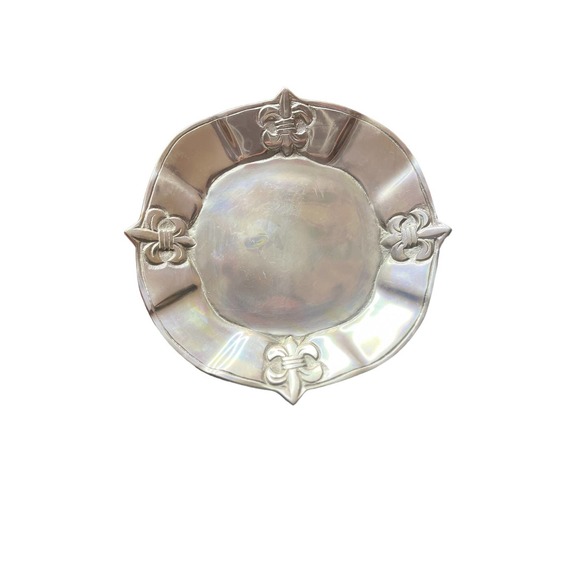 Fleur-de-lis Cast Aluminum Serving Tray - Picture 2 of 4